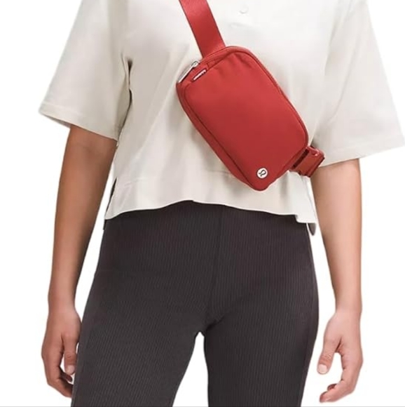 Lululemon Everywhere Belt Bag Crossbody Bag Terra Orange Trao - Picture 3 of 8